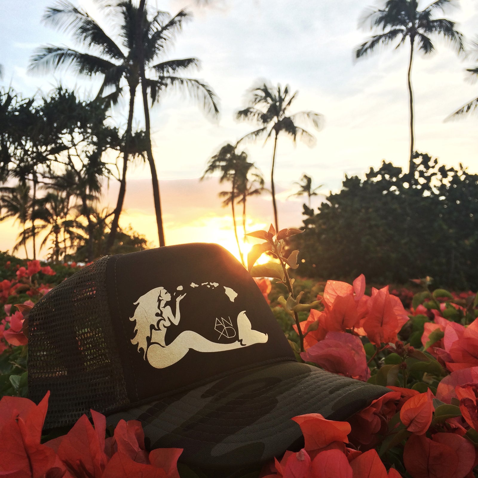 Mermaid Trucker - Black/Camo