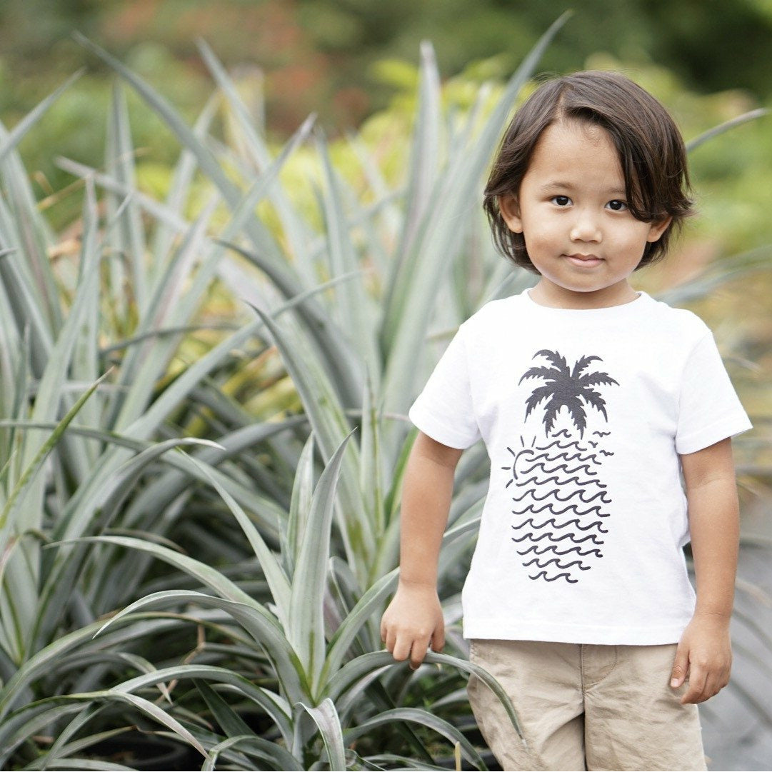 White "Wavy Pineapple" Tee